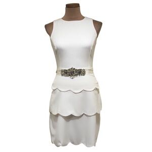 Belle Badgley Mischka Dress Size 2 Ivory Rhinestone Jewel Belt Sheath